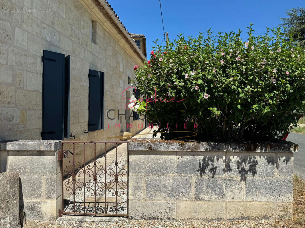 Maison à SAINT-EMILION