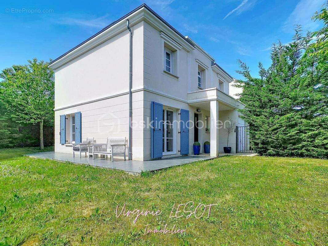Maison à MONTEVRAIN