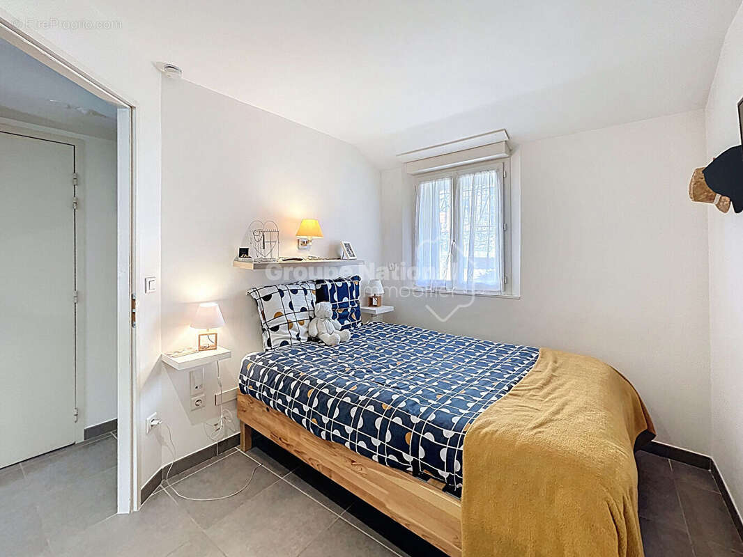 Appartement à ROCHEGUDE