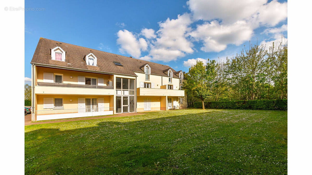 Appartement à BRIE-COMTE-ROBERT