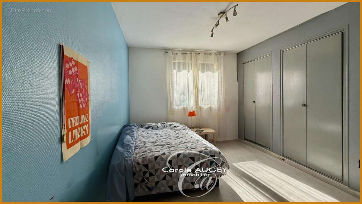 Maison à AMBARES-ET-LAGRAVE