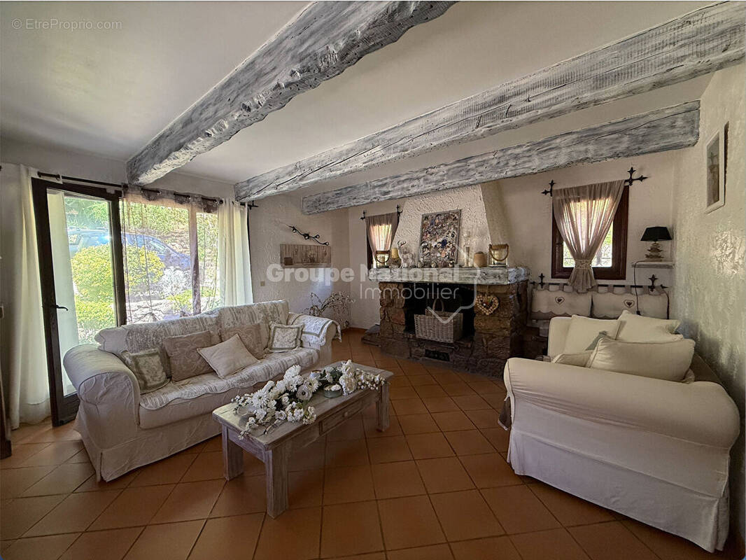 Maison à PEGOMAS