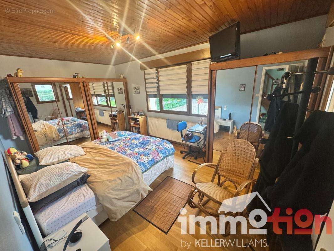 Maison à SAINT-QUENTIN-LA-MOTTE-CROIX-AU-BAILLY