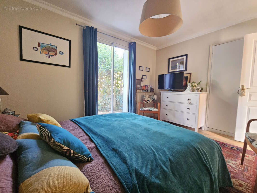 Maison à SAINT-BRES