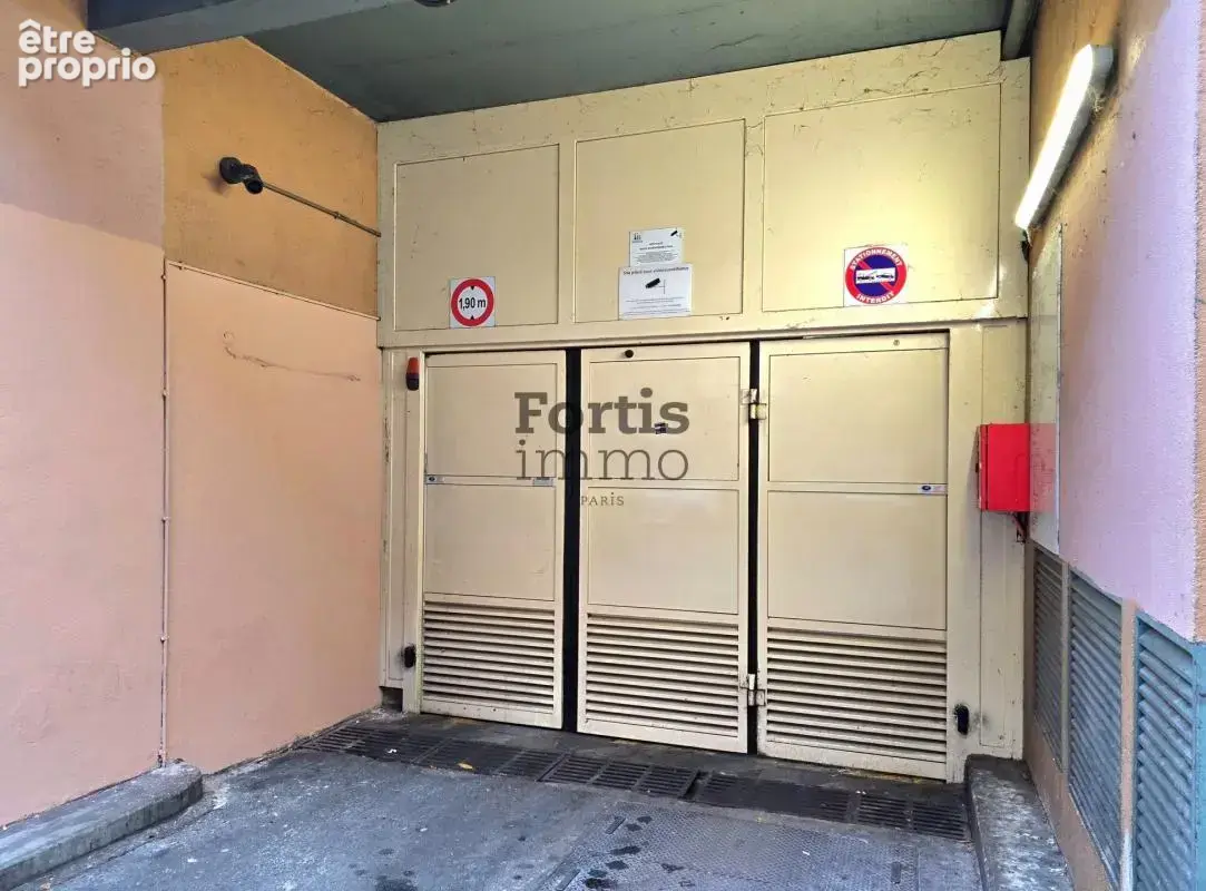 Paris 19 - porte de pantin - buttes chaumont - parking - photo 3