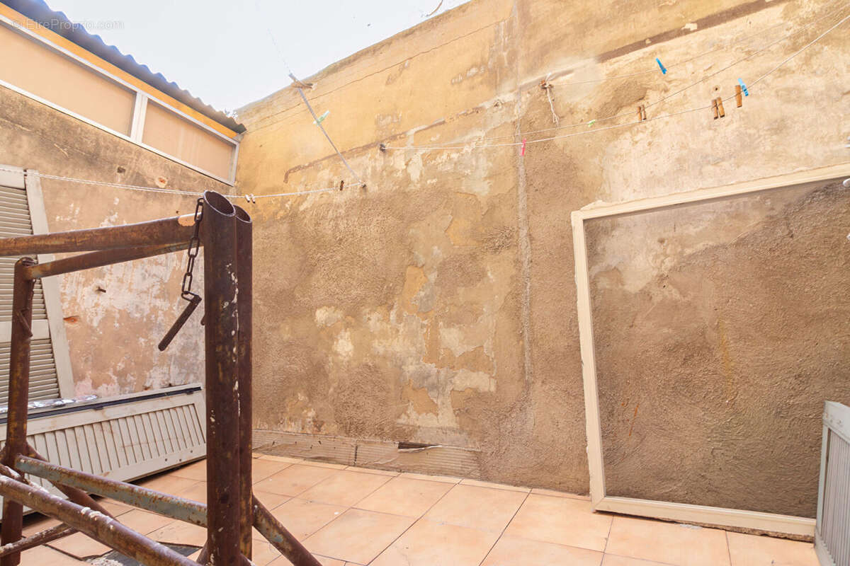 Appartement à MARSEILLE-2E