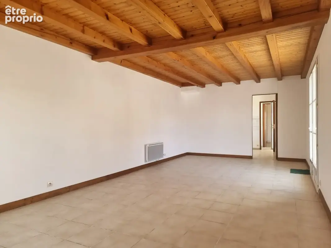 Plain pied 72 m2 - 2 chambres terrasse et stationnement proche plage et commerces - photo 2