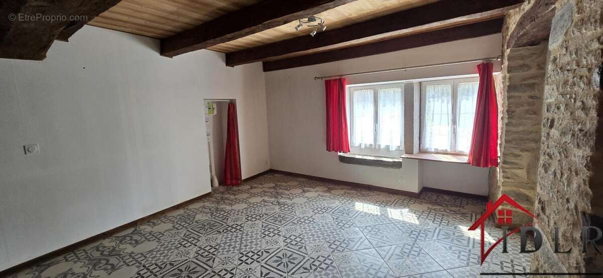 Maison à BAUME-LES-DAMES