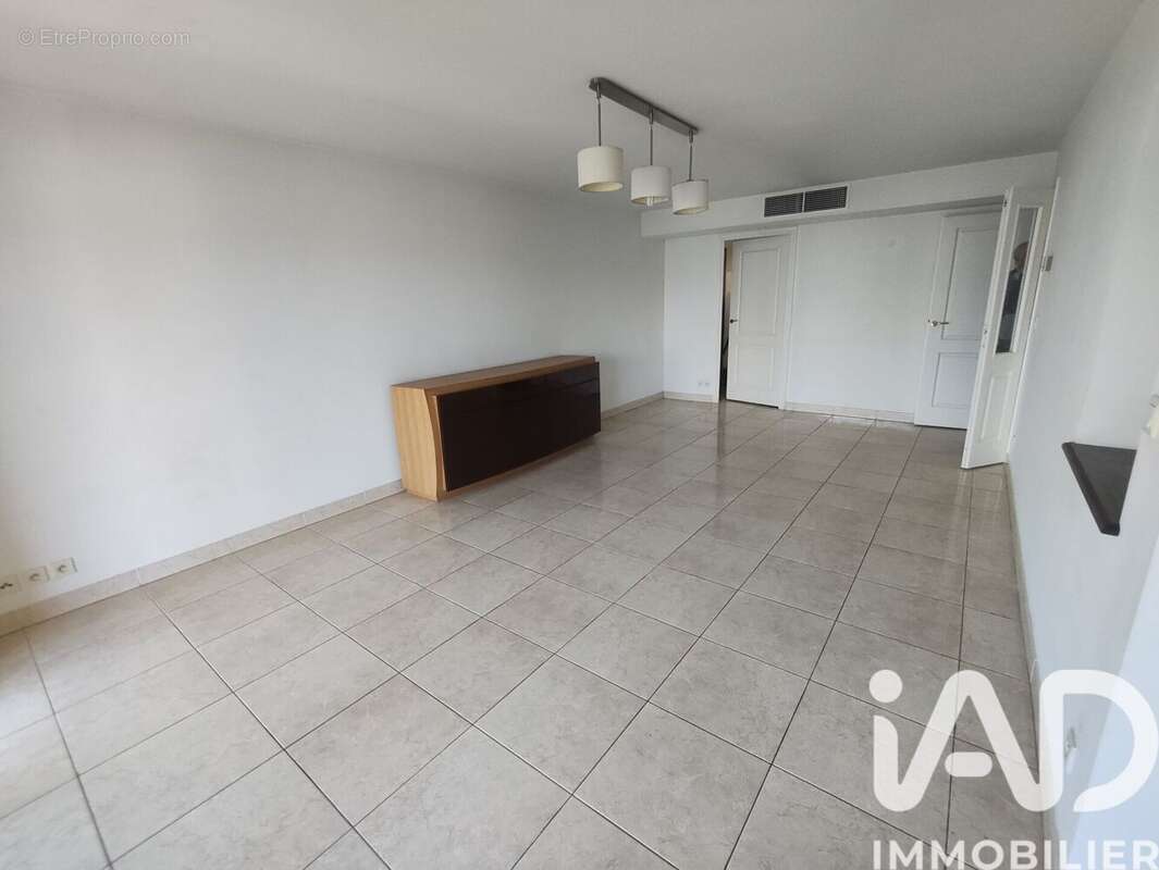 Photo 2 - Appartement à SAINT-RAPHAEL