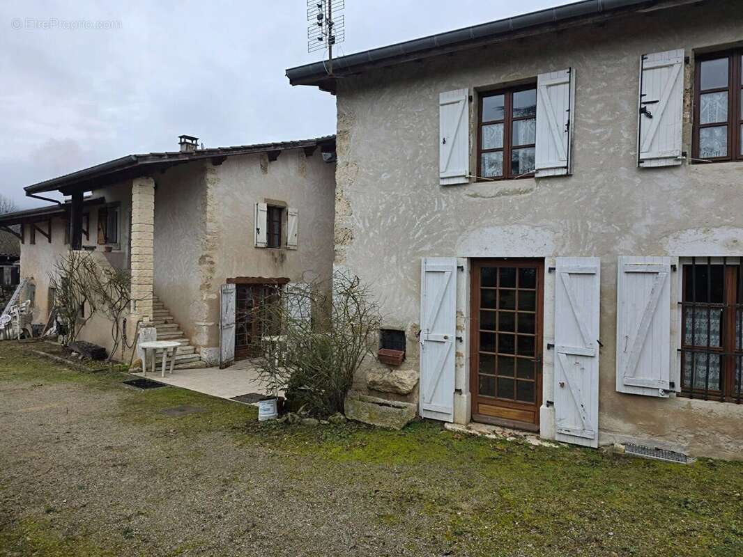 Maison à HOSTUN