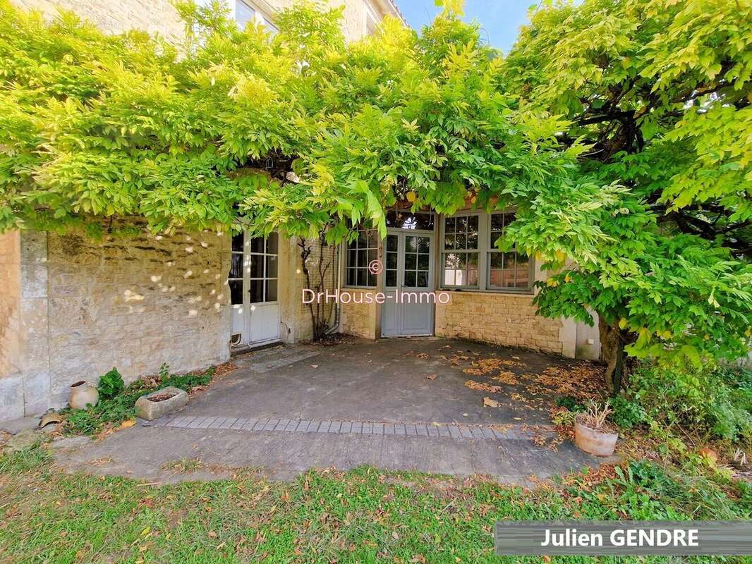 Maison à BRIOUX-SUR-BOUTONNE