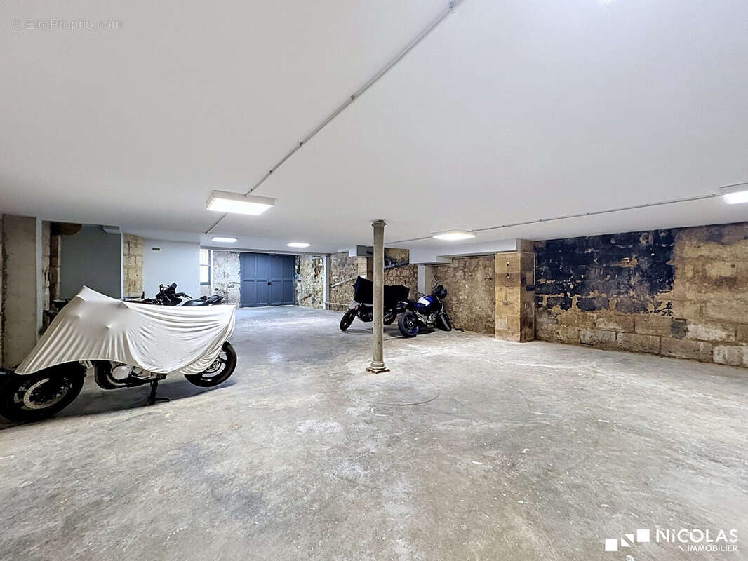 Parking à BORDEAUX
