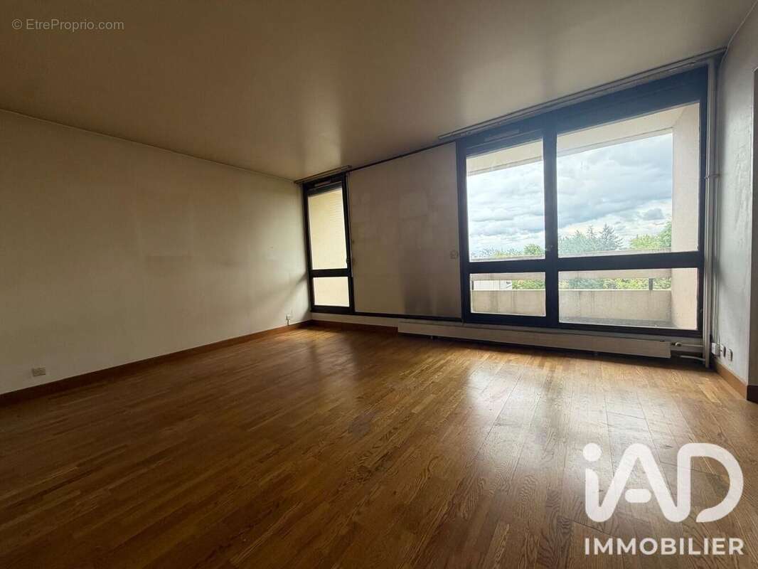 Appartement 70 m² à Elancourt  - photo 4