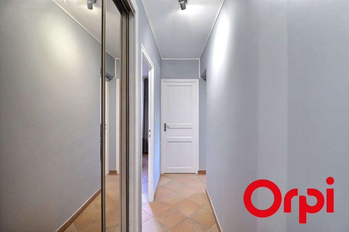 Appartement à MARSEILLE-11E