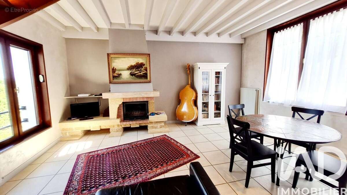 Photo 2 - Maison à SAINT-ETIENNE