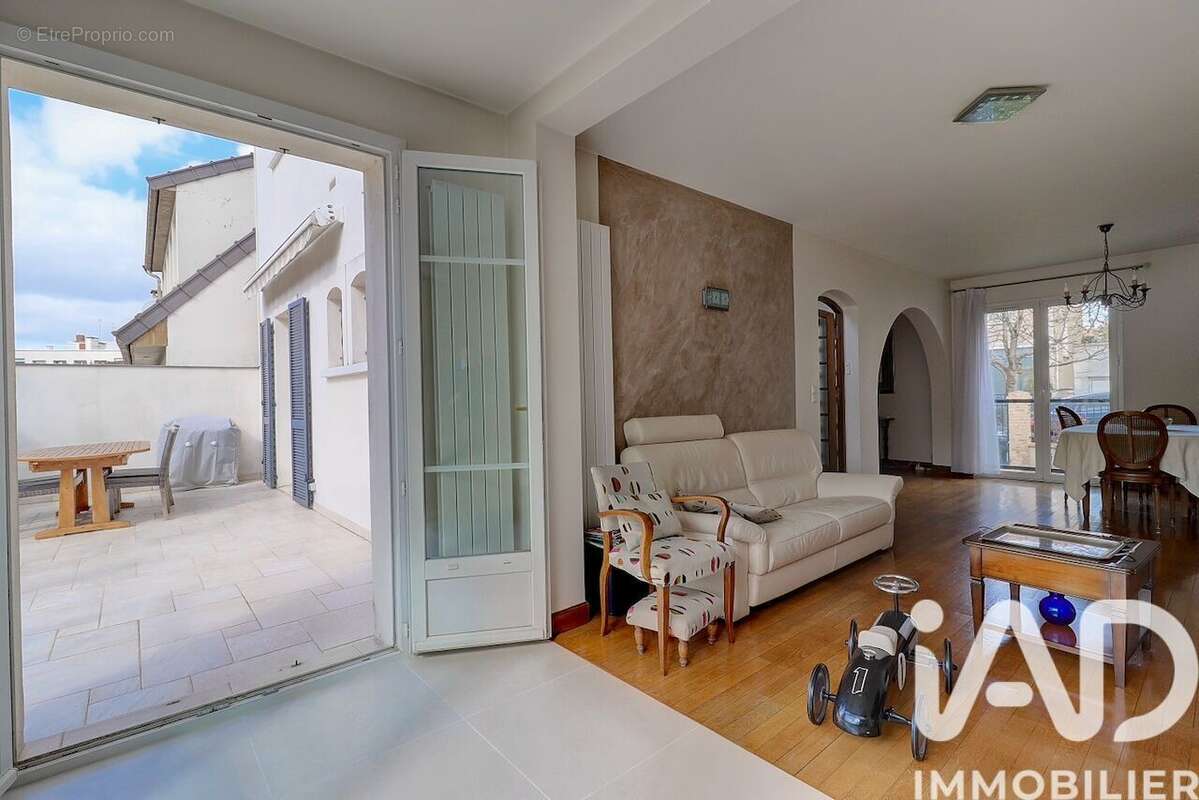 Photo 4 - Maison à RUEIL-MALMAISON