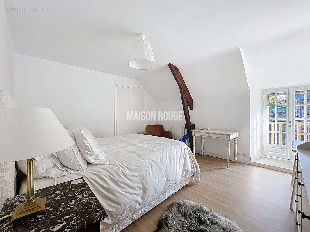 Maison à BAGUER-MORVAN