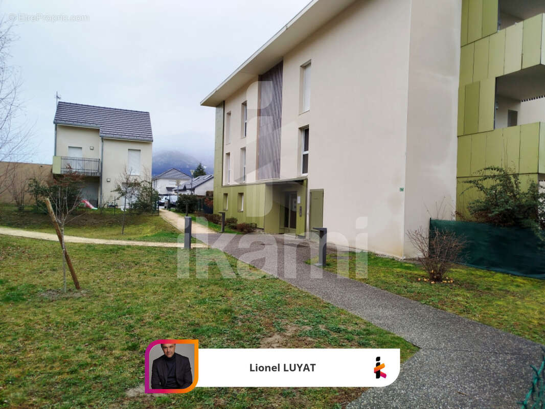 Appartement à GILLY-SUR-ISERE