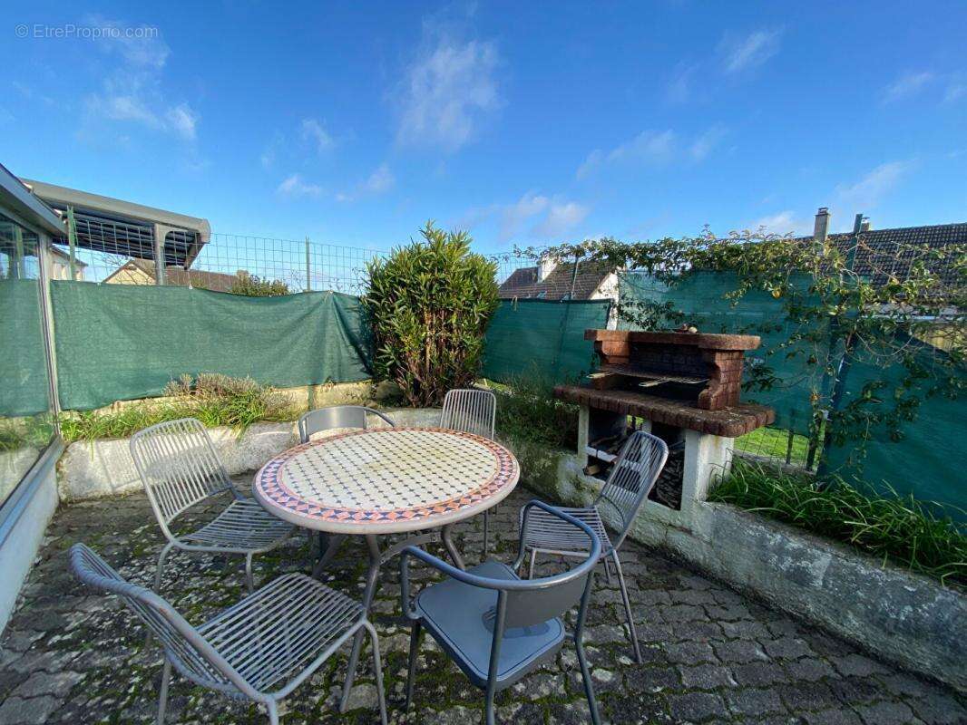 Maison à EQUEURDREVILLE-HAINNEVILLE