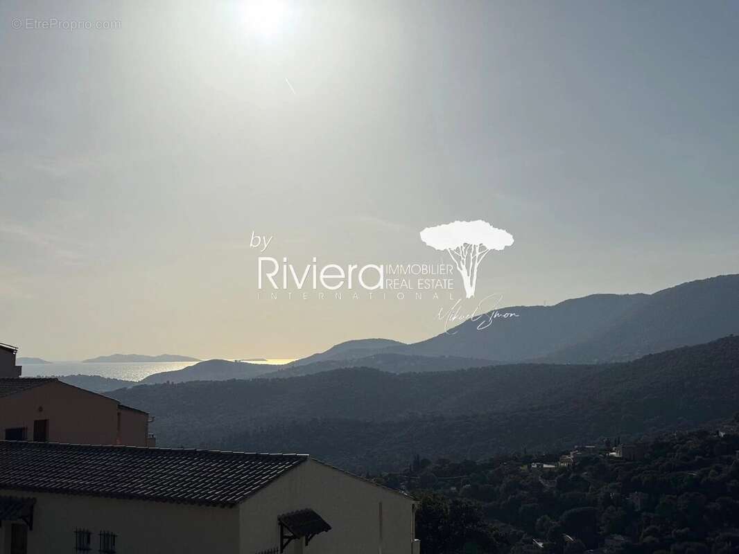 Appartement à LA CROIX-VALMER