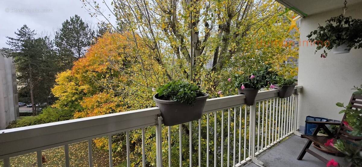 Appartement à VERRIERES-LE-BUISSON