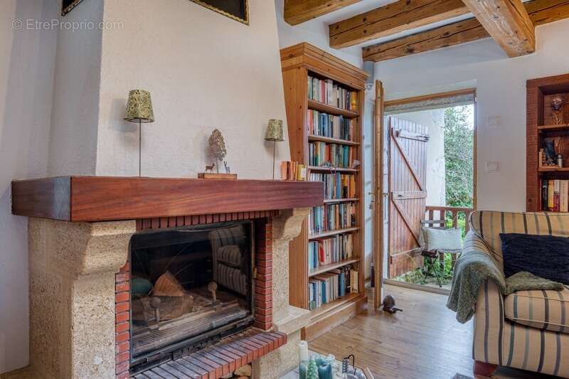 Maison à ECHENEVEX