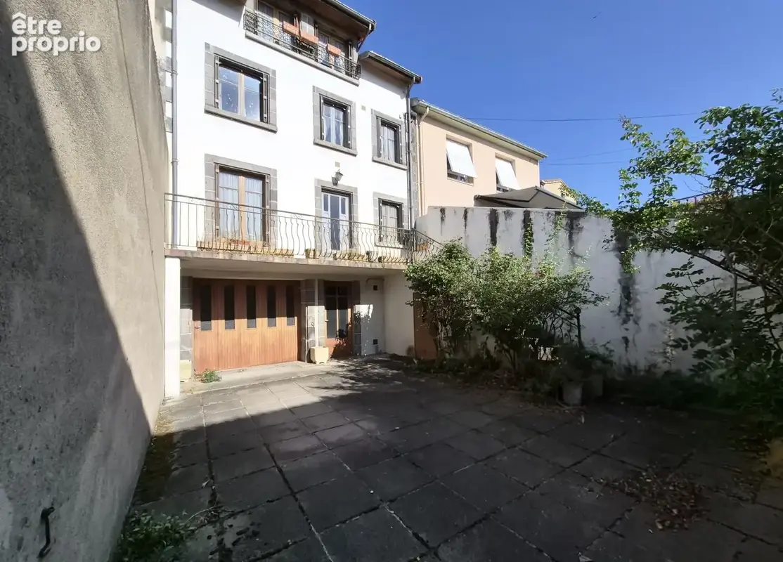 Maison de bourg 7 pièces/4 chambres   Cour & Garage   Cébazat Centre - photo 1