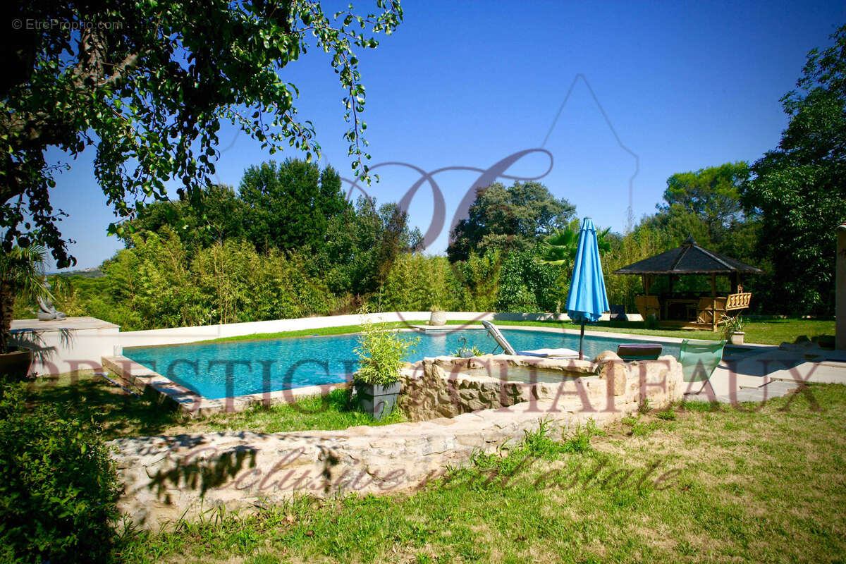 Maison à PIOLENC