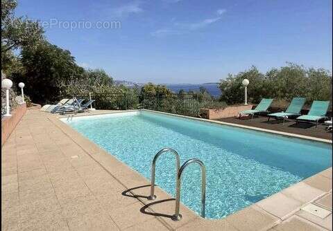 Maison à THEOULE-SUR-MER