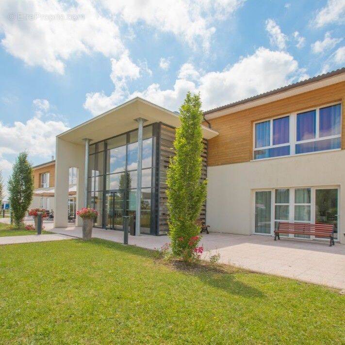 Appartement à VILLENEUVE-DE-RIVIERE