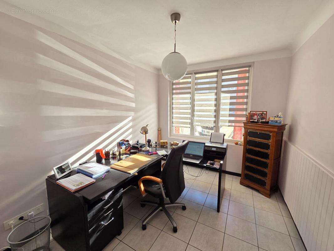 Maison à MONTELIMAR