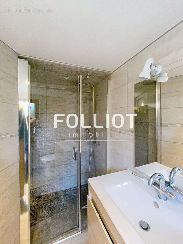 Maison à LA COLOMBE