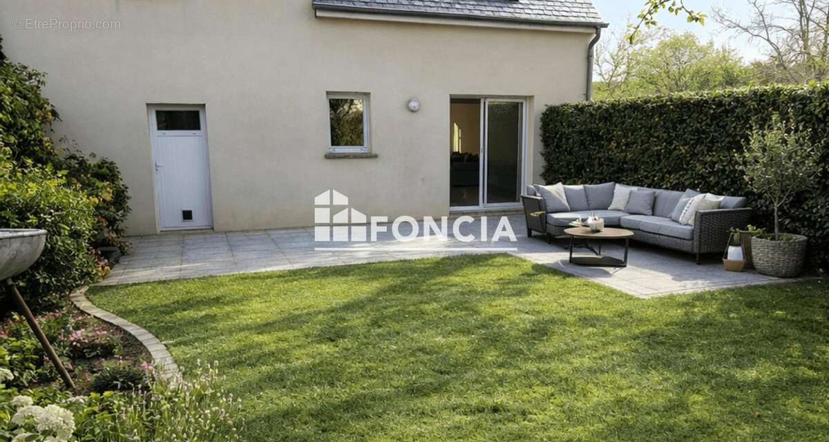 Maison à L'HUISSERIE