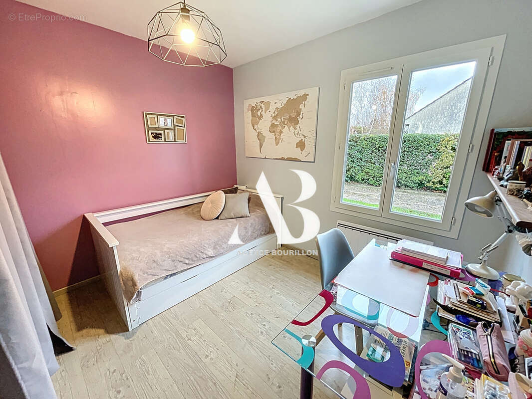 Maison à LA CHAPELLE-RABLAIS