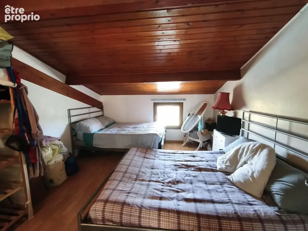 Maison T5 de 152 m2 avec piscine et vue dégagée - photo 13