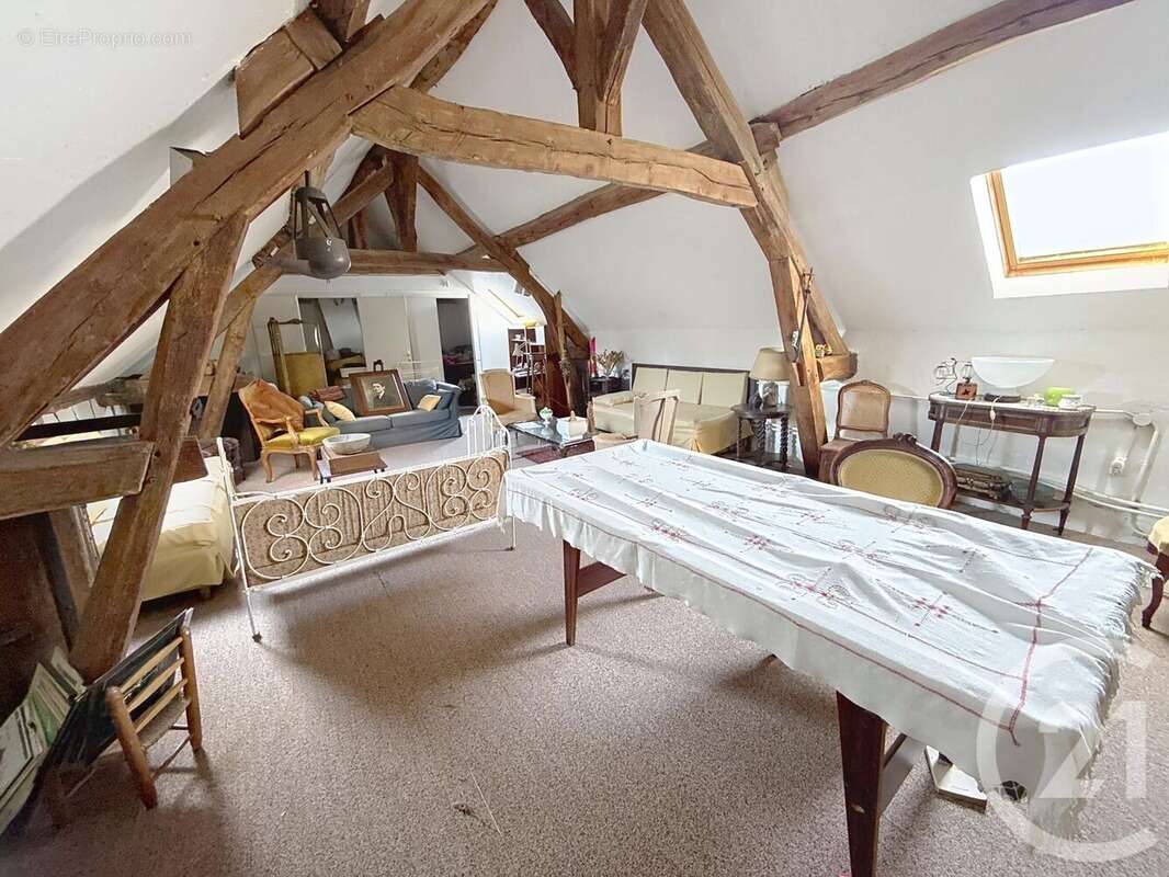 Maison à MARY-SUR-MARNE