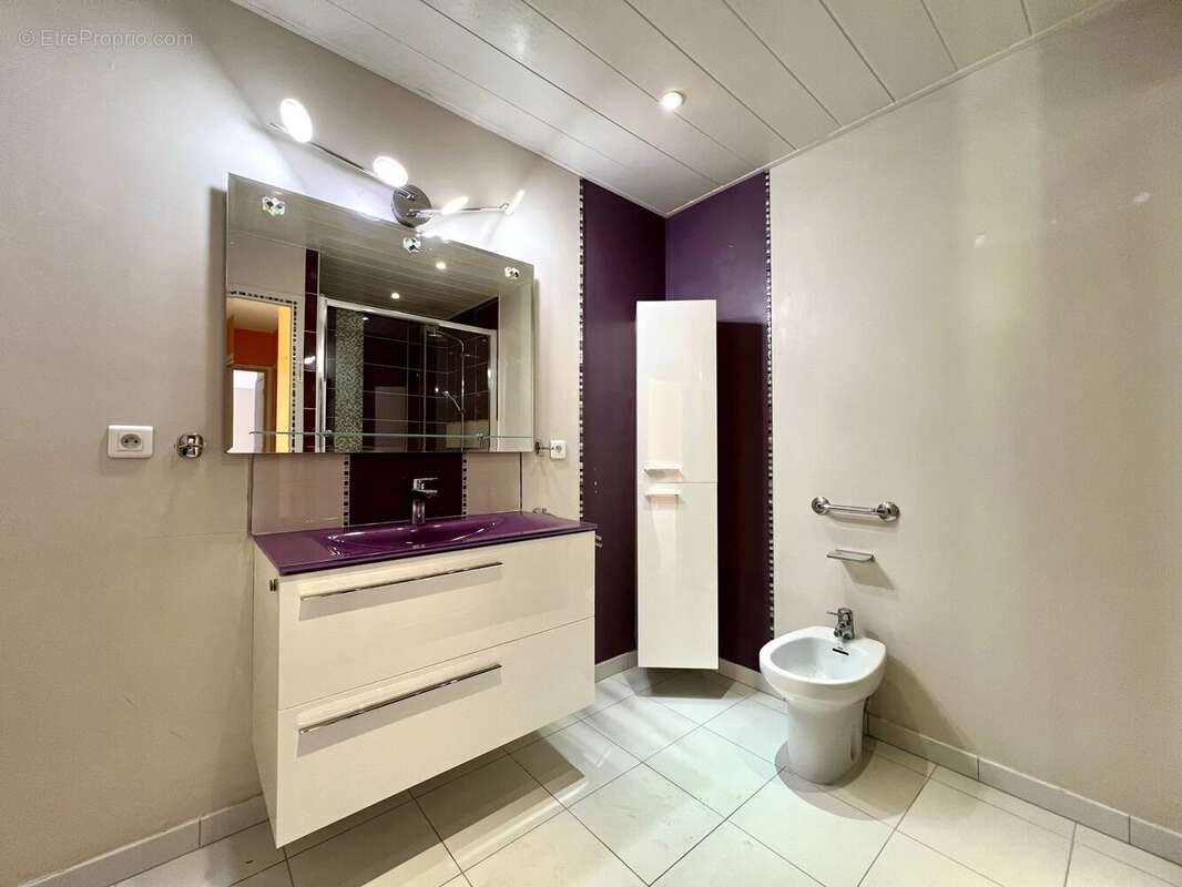 Appartement à VENCE