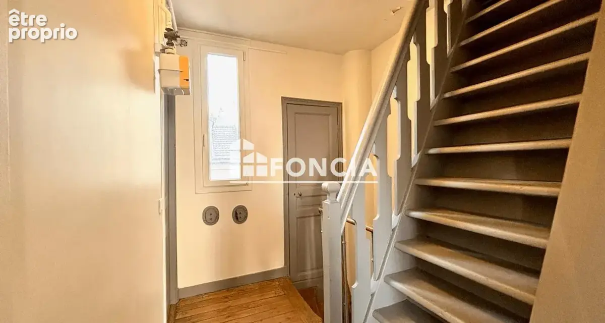 Village didot: 3 pieces de 46m2 au dernier etage - photo 11