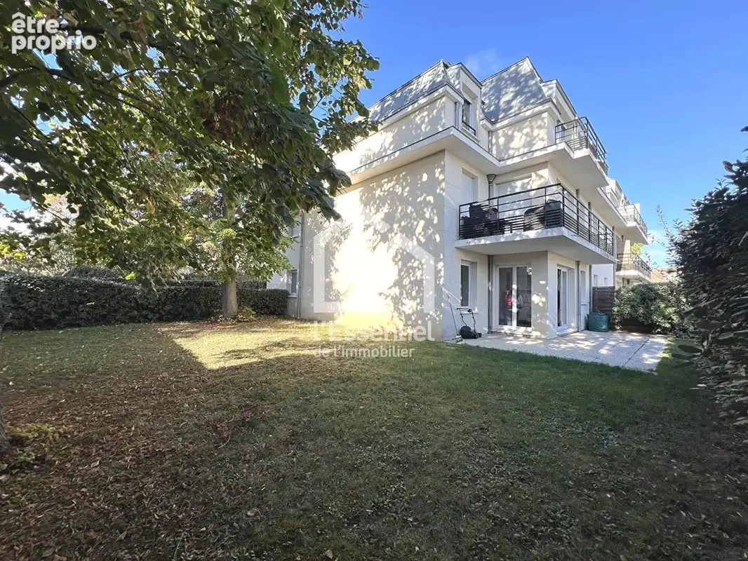 Appartement à VERNEUIL-SUR-SEINE
