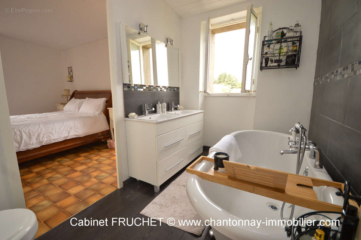 Maison de caractère 3 chambres et jardin - photo 11
