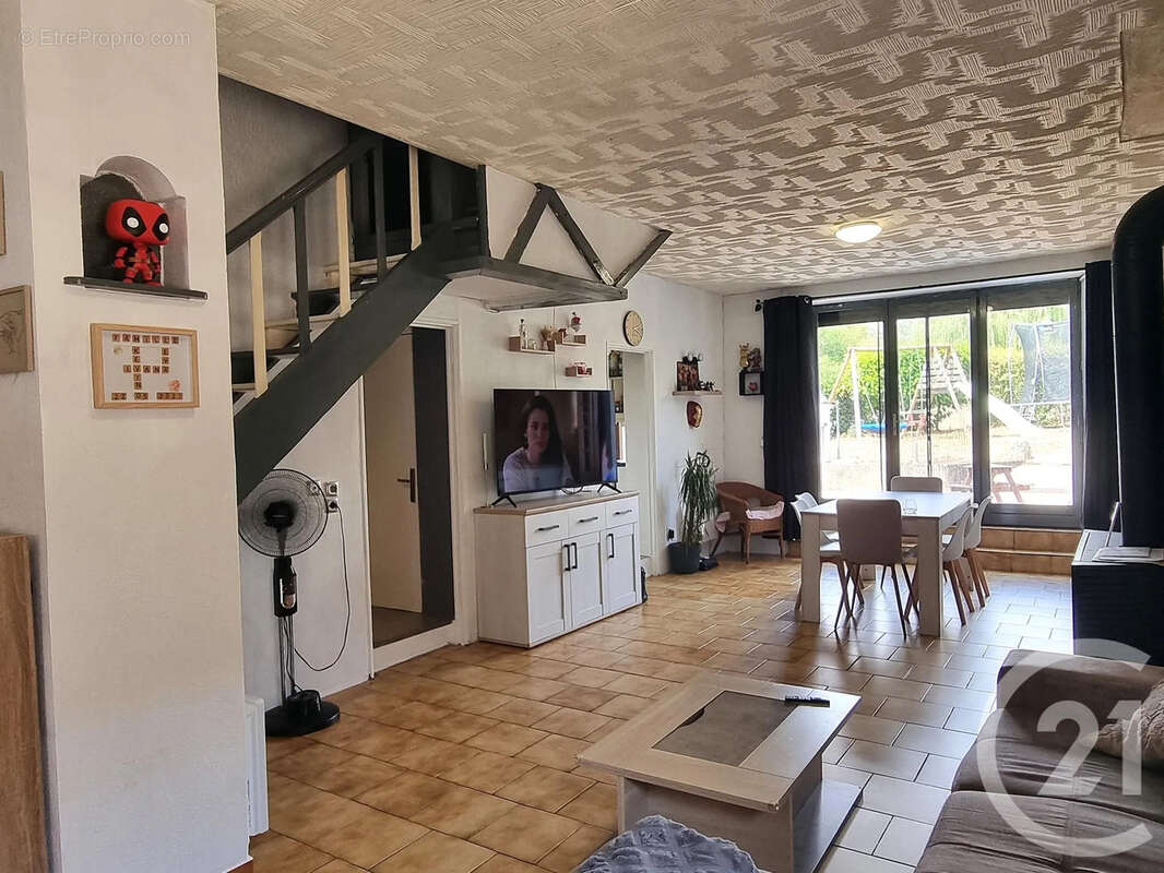 Maison 135 m² à La Celle-Sur-Loire  - photo 3