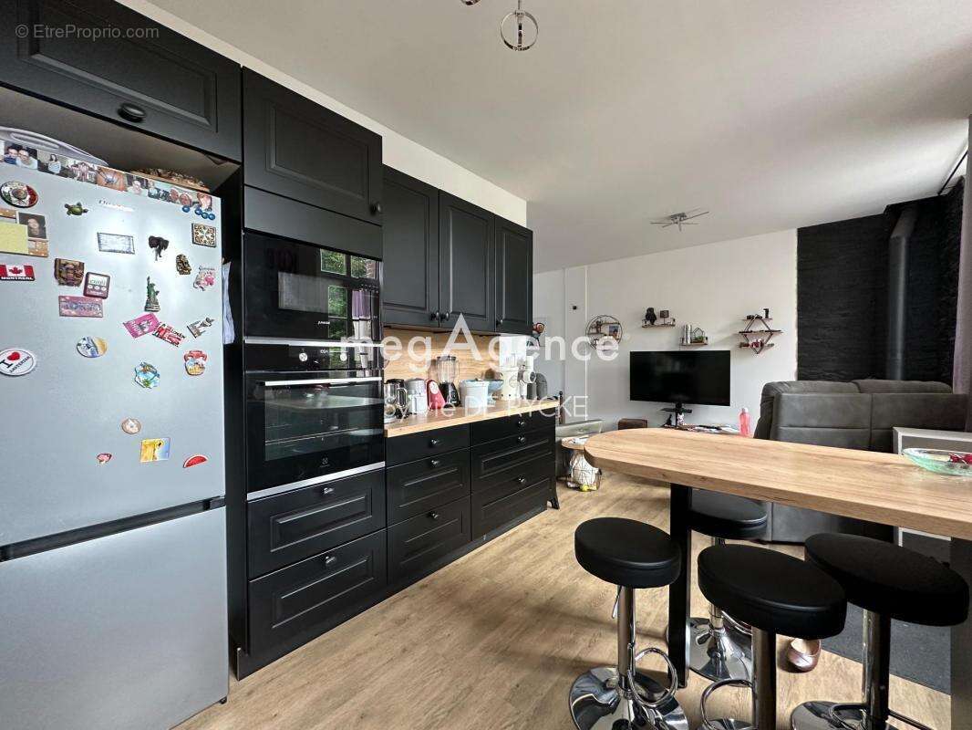 Maison à PONT-SUR-YONNE