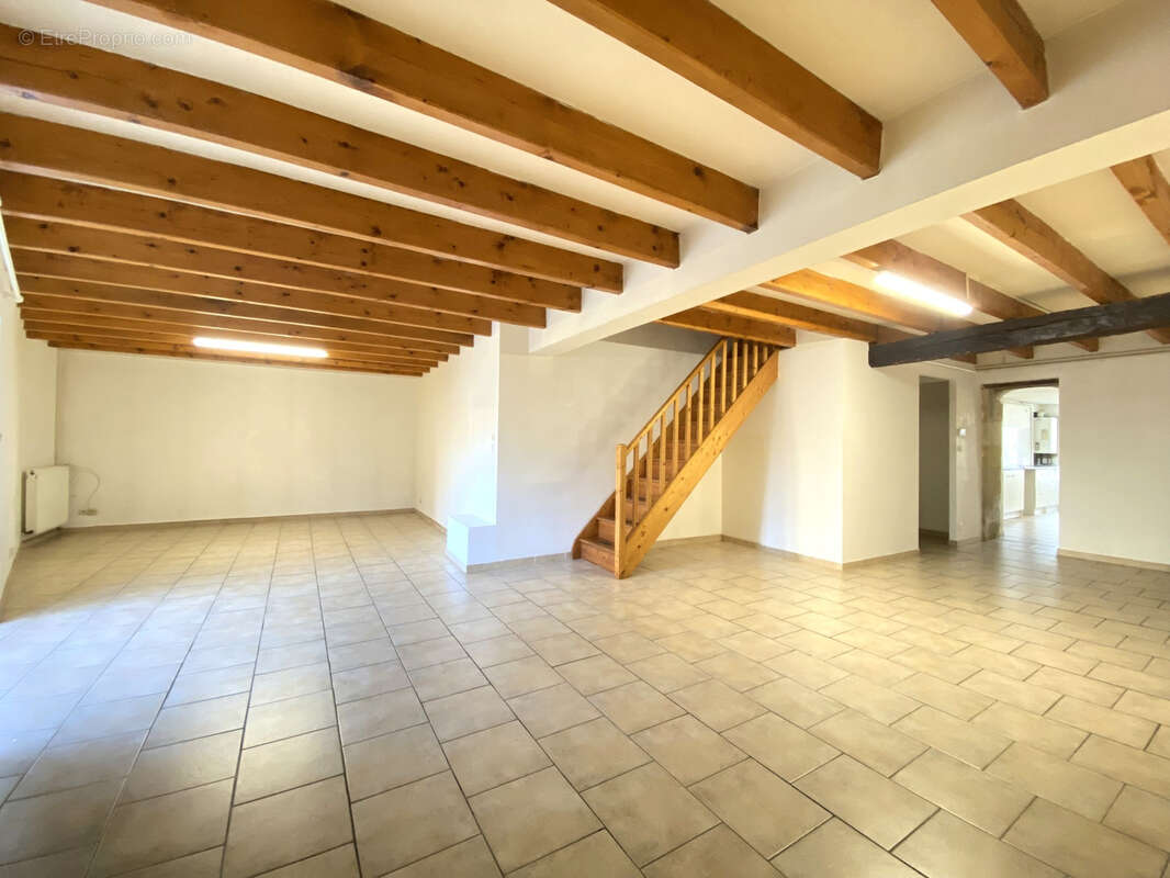 Maison à JAUNAY-CLAN