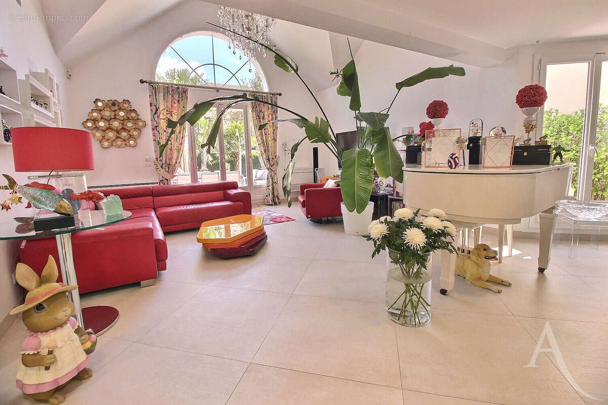 THIAIS  Une maison d'exception pour une vie de famille privilégiée - photo 8