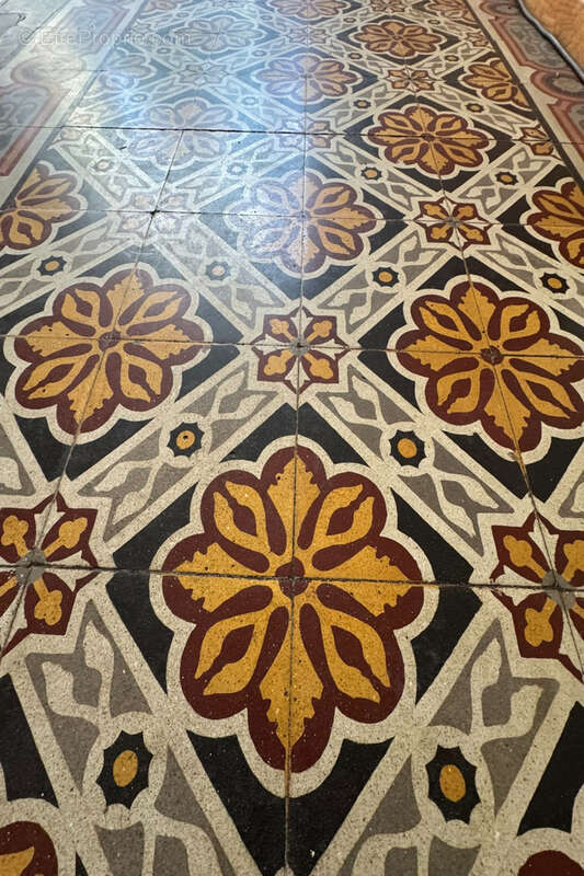 Maison à LEZIGNAN-CORBIERES