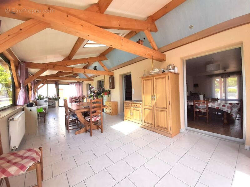 Belle maison sur sous-sol, terrain 1600m2 - photo 6
