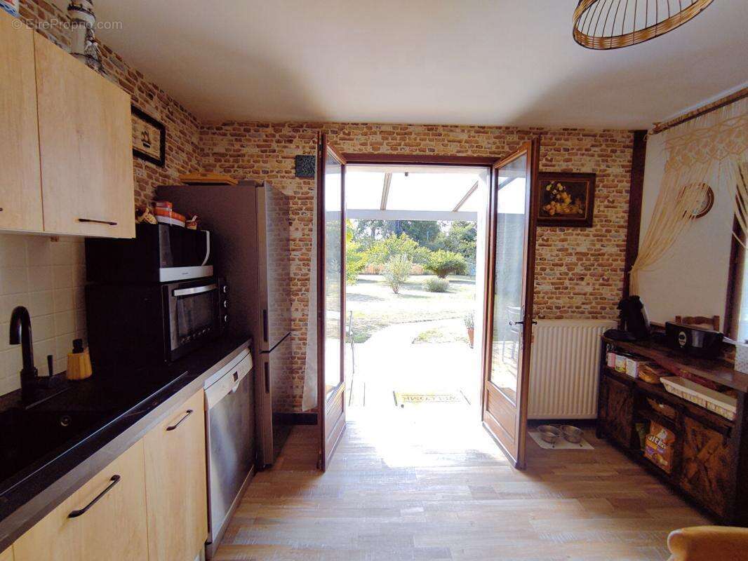 Maison Barrou 5 pièce(s) 89 m2 - photo 7