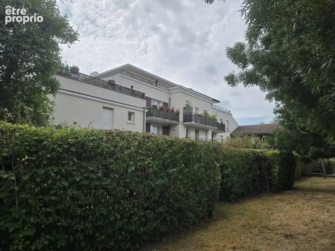Appartement 64 m² à Chessy  - photo 2