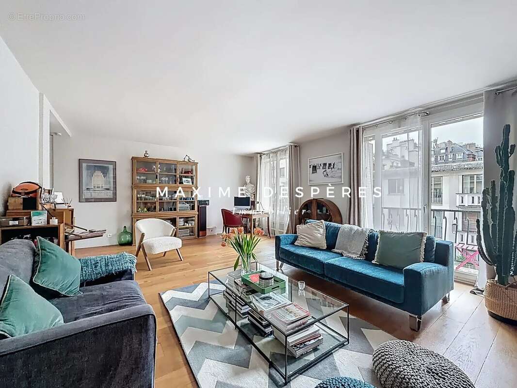 Appartement à NEUILLY-SUR-SEINE