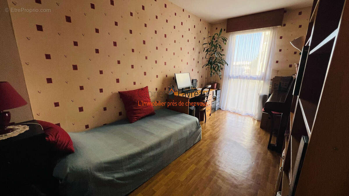 Appartement à L'HAY-LES-ROSES